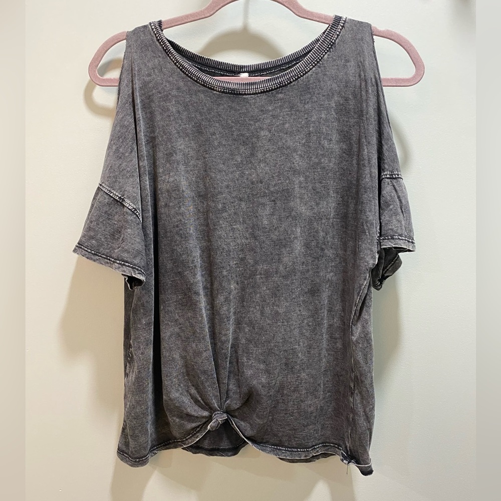 Z Supply open shoulder gray t-shirt